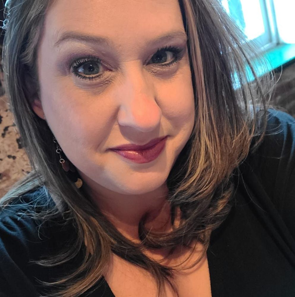 Meet your Posher, Lisa